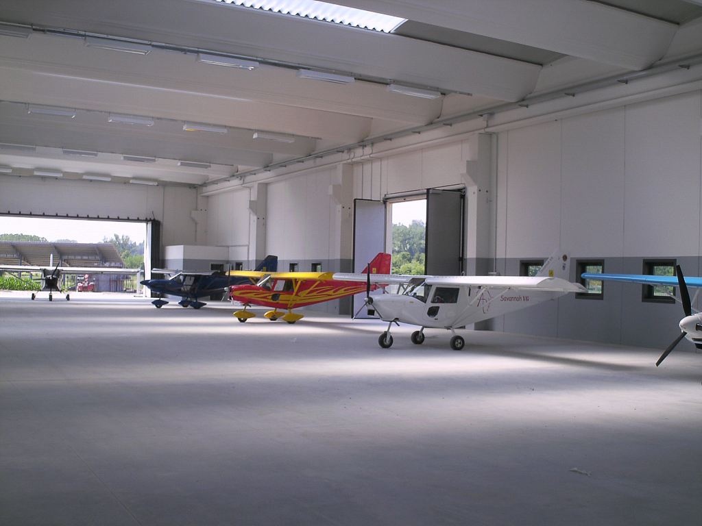 Portone IRIDIUM DOORS su misura
