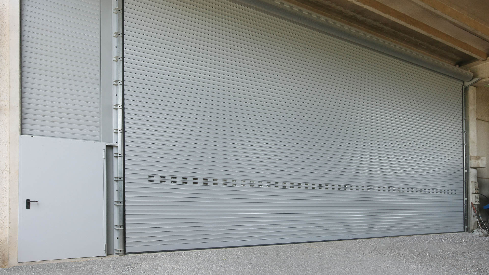 Serranda coibentata industriale Iridium Doors