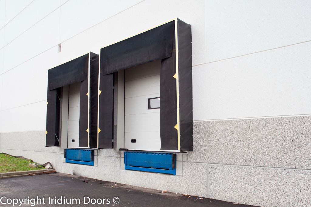 Iridium Doors Gallery Baie Di Carico 8