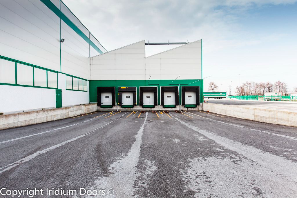 Iridium Doors Gallery Baie Di Carico 13