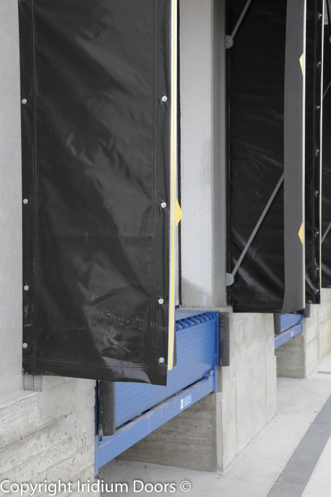 Iridium Doors Gallery Baie Di Carico 25