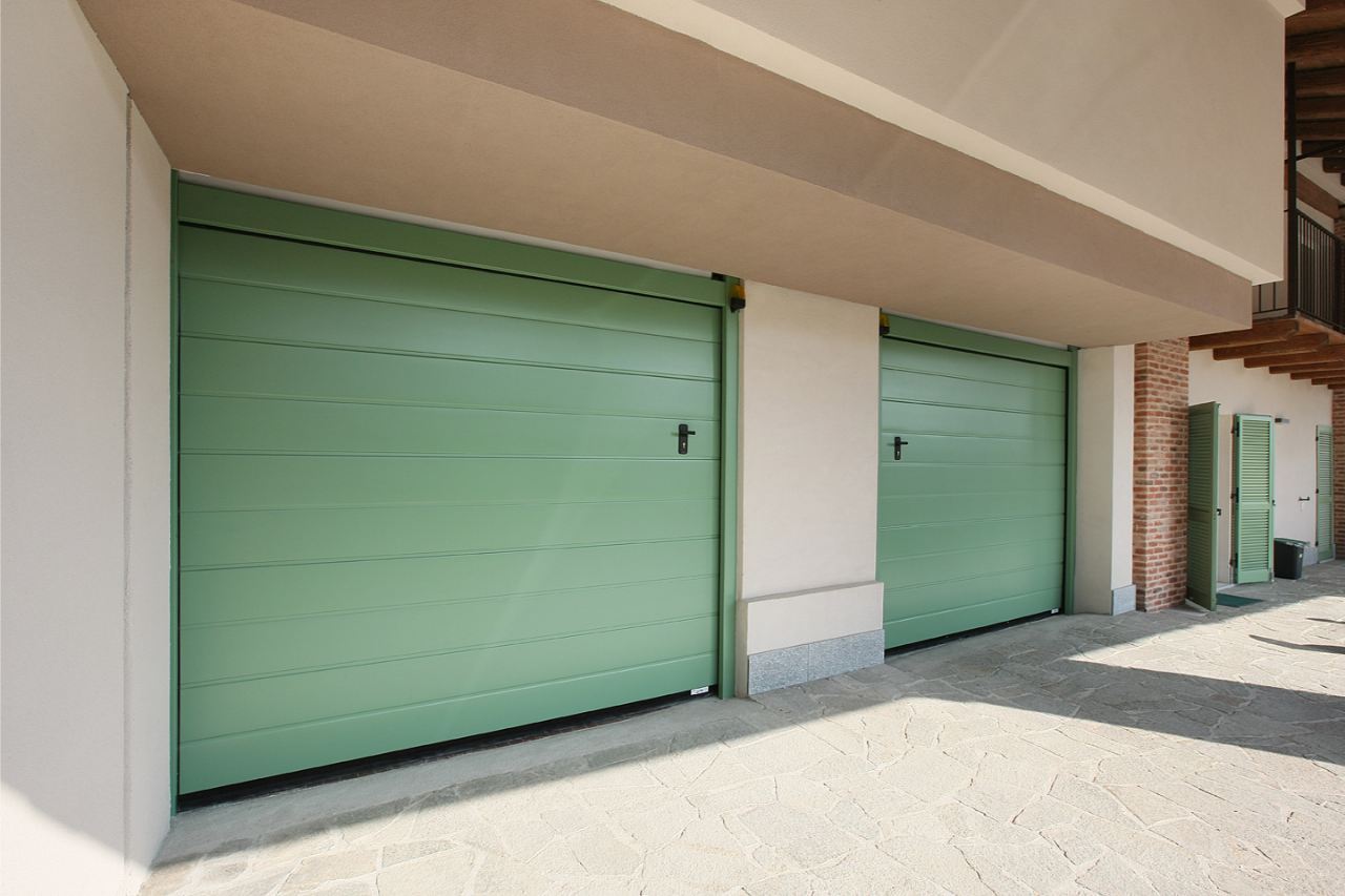 Iridium Doors portoni sezionali green 125