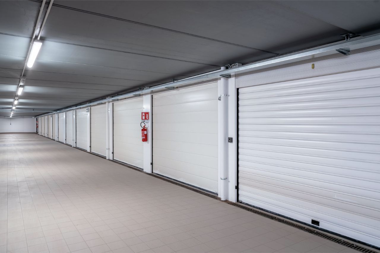  Iridium Doors portoni sezionali residenziali e serranda coibentata 122