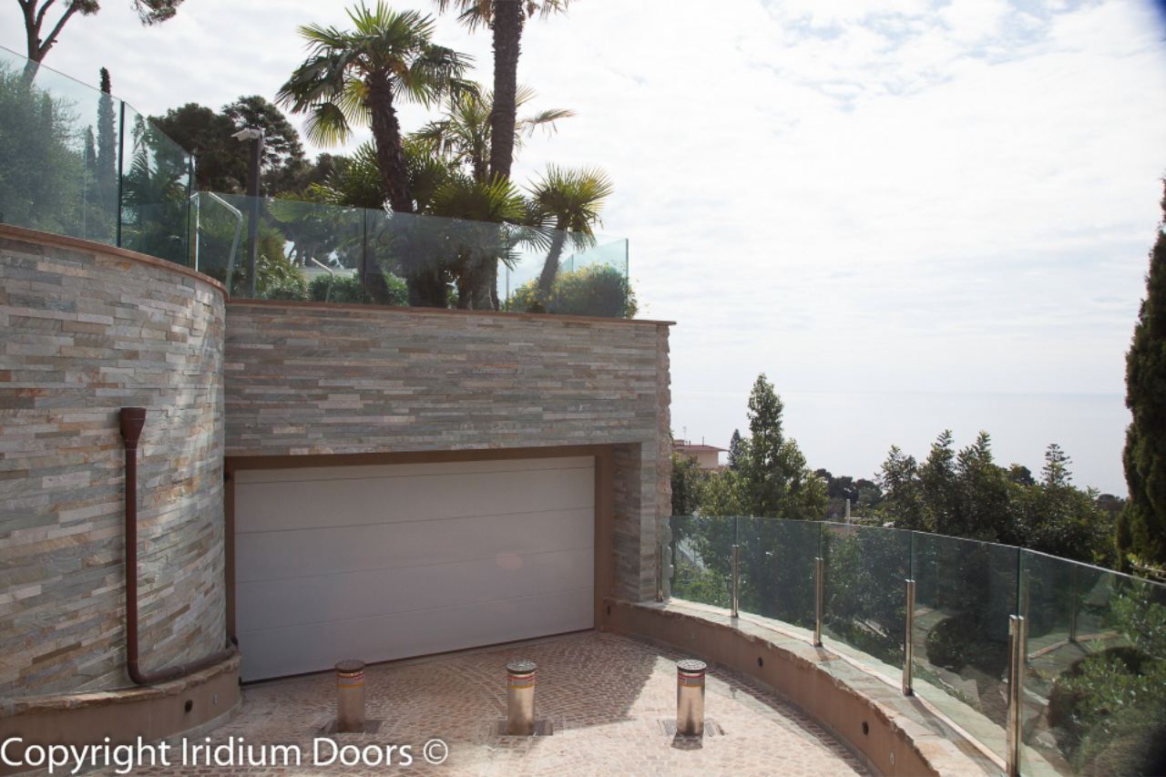 Iridium Doors Sezionale casa mare 108