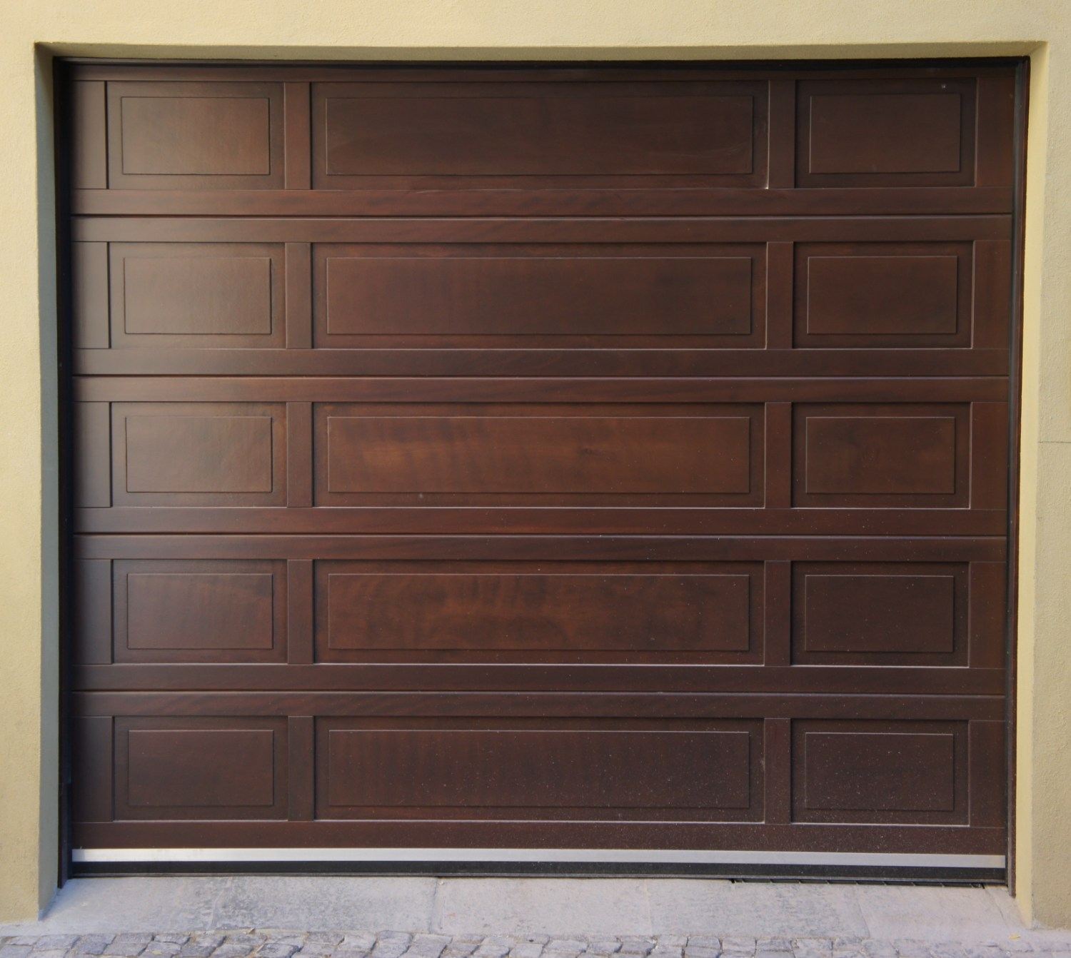 Iridium Doors Portone Sezionale Residenziale Vero Legno 5