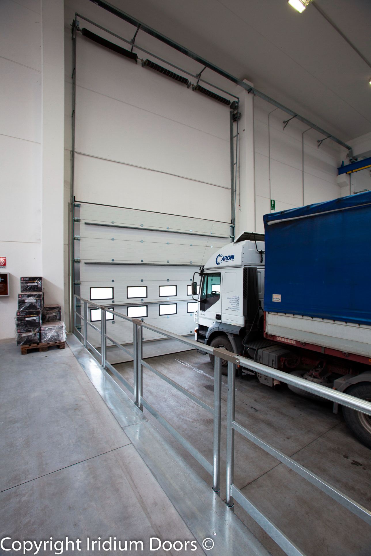 Iridium Doors Sezionale Industriale MIRA 19