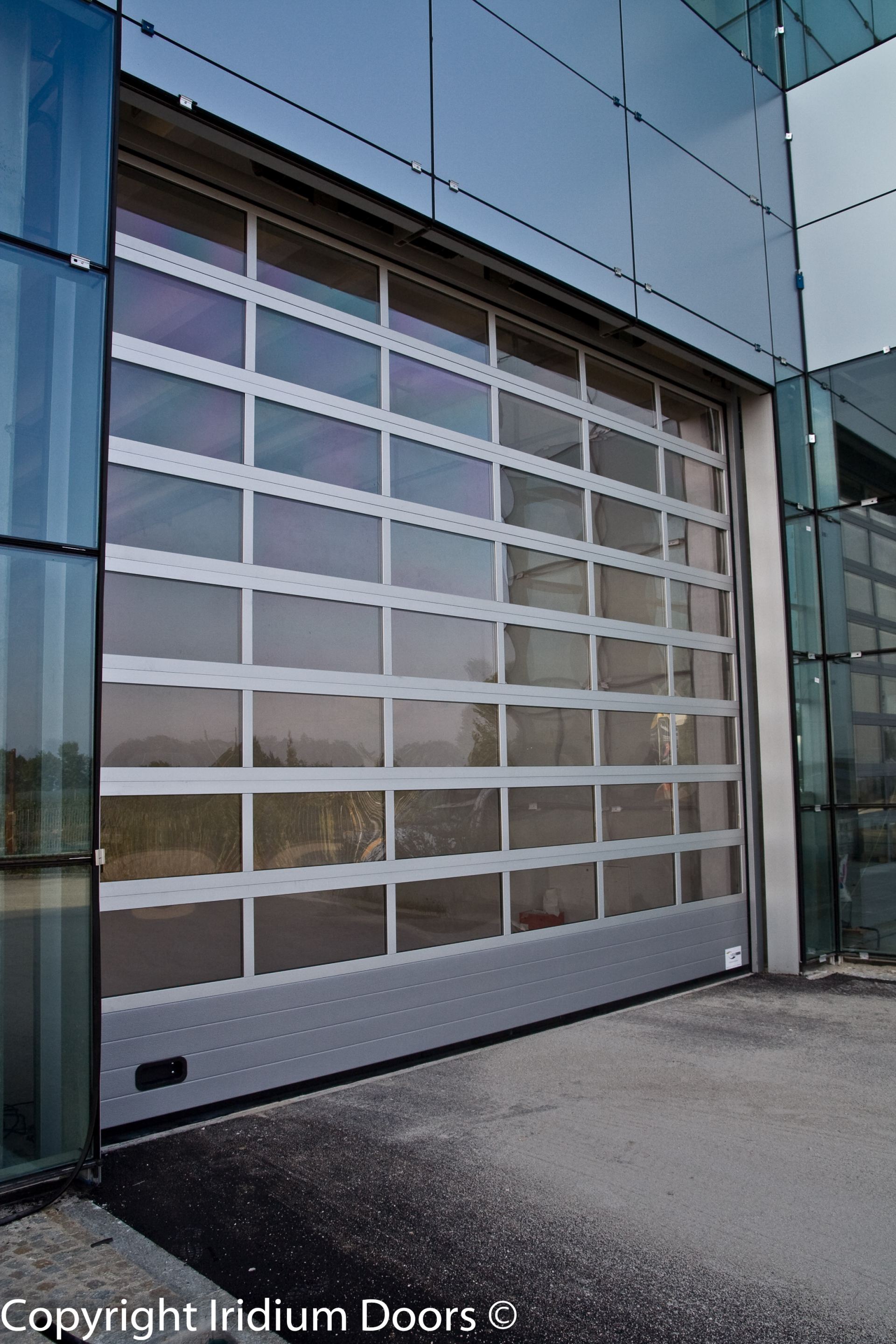Iridium Doors Portone Sezionale Industriale Vetrato 5