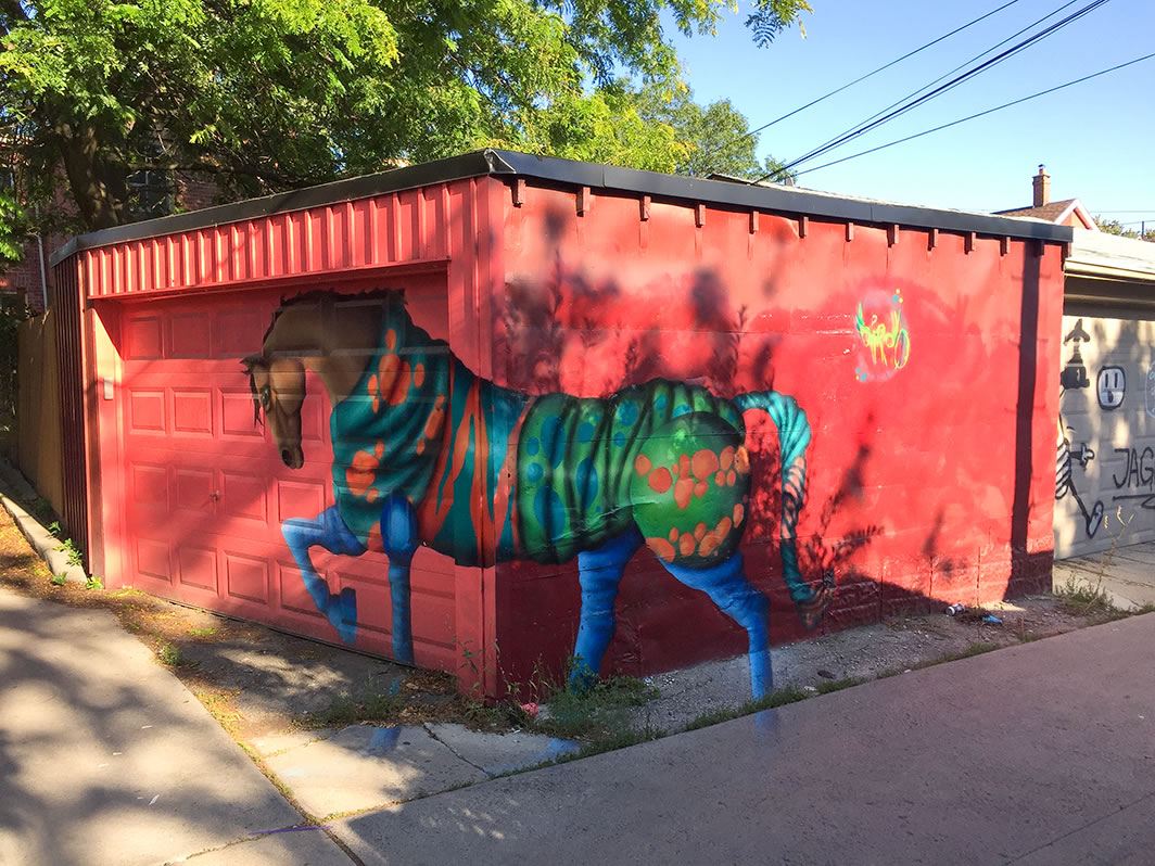 Rubrica “Creative Doors”: portoni creativi a Toronto